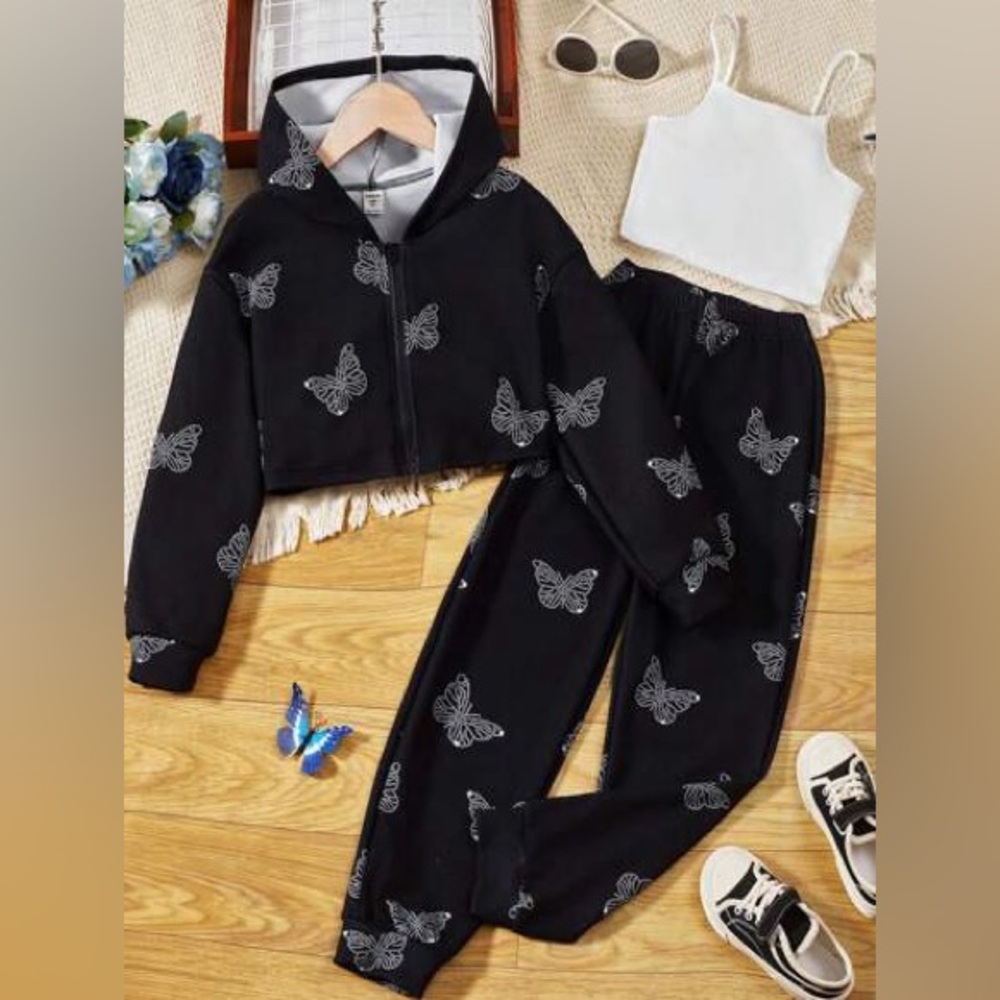 💕 Tween Girl Butterfly Print Sweat Pants and Crop Hoodie